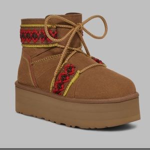 NIB UGG CLASSIC MINI II BRAID CHESTNUT PLATFORM BOOTS